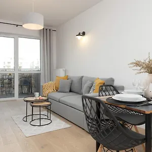  Apartament Modern & Bright With Parking And Balcony By Renters Polska